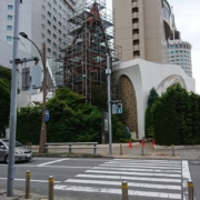チャペルの足場組み立て