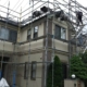 架設足場の組み立て中