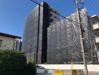 大規模修繕に伴う仮設足場の組み立て｜船橋市津田沼のRマンションにて足場工事