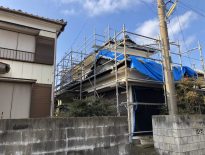 外壁・屋根の塗り替えに伴う仮設足場の組み立て｜千葉県安房郡のW様邸にて足場工事