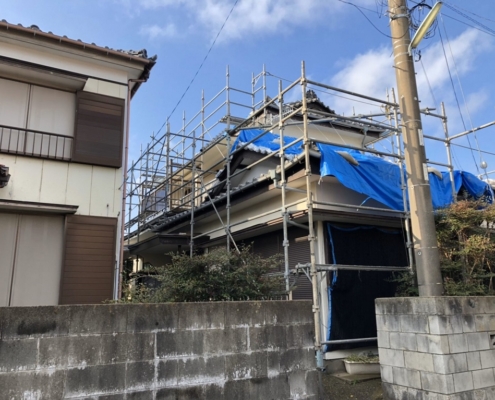 仮設足場の組み立て工事