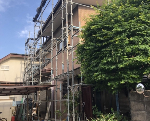 足場の組み立て工事